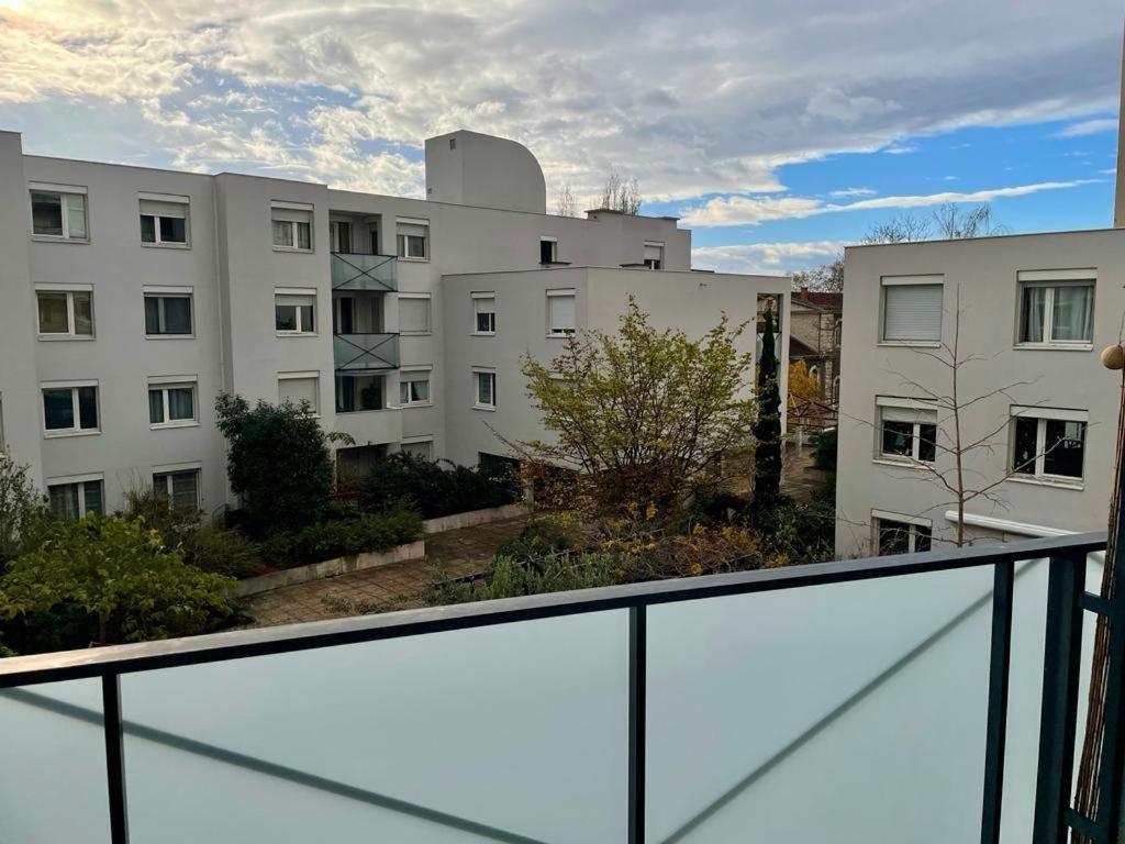Le Cocon Art Deco Apartment Caluire-et-Cuire Luaran gambar